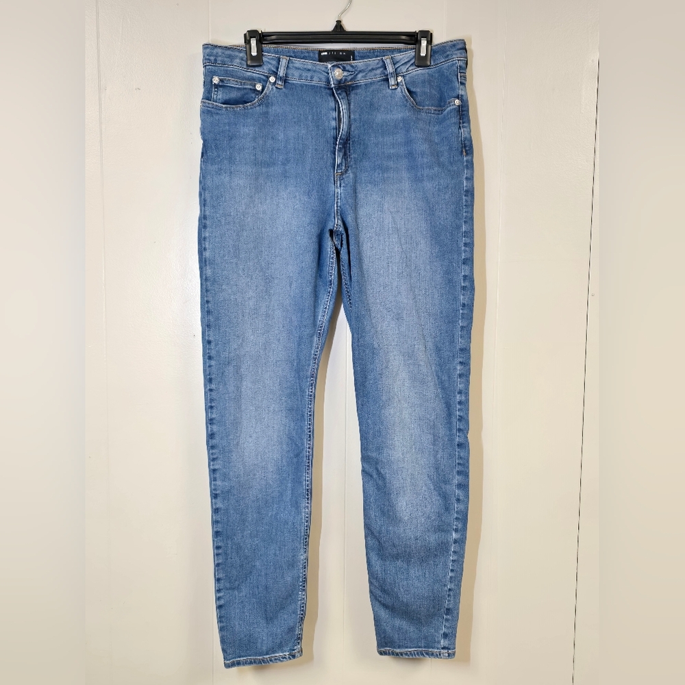 ASOS DESIGN Slim Fit Jeans Mid Wash Blue - Size 34x32